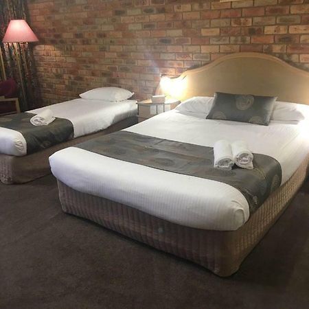 Pines Country Club Motor Inn Shepparton Dış mekan fotoğraf