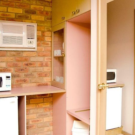 Pines Country Club Motor Inn Shepparton Oda fotoğraf