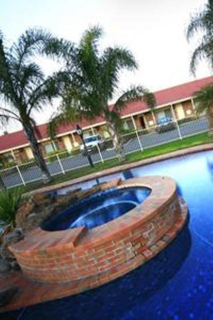 Pines Country Club Motor Inn Shepparton Dış mekan fotoğraf