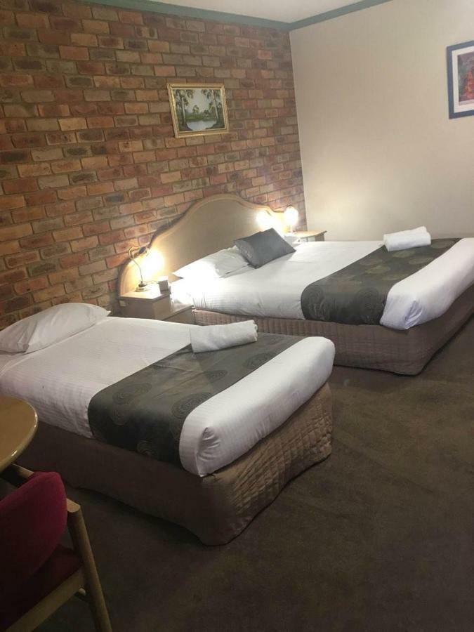 Pines Country Club Motor Inn Shepparton Dış mekan fotoğraf
