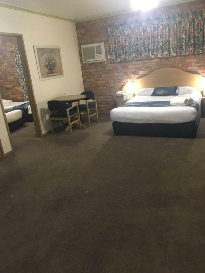Pines Country Club Motor Inn Shepparton Dış mekan fotoğraf
